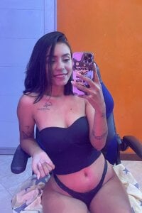 julieta_fn 🍒🥰🤤 Foto