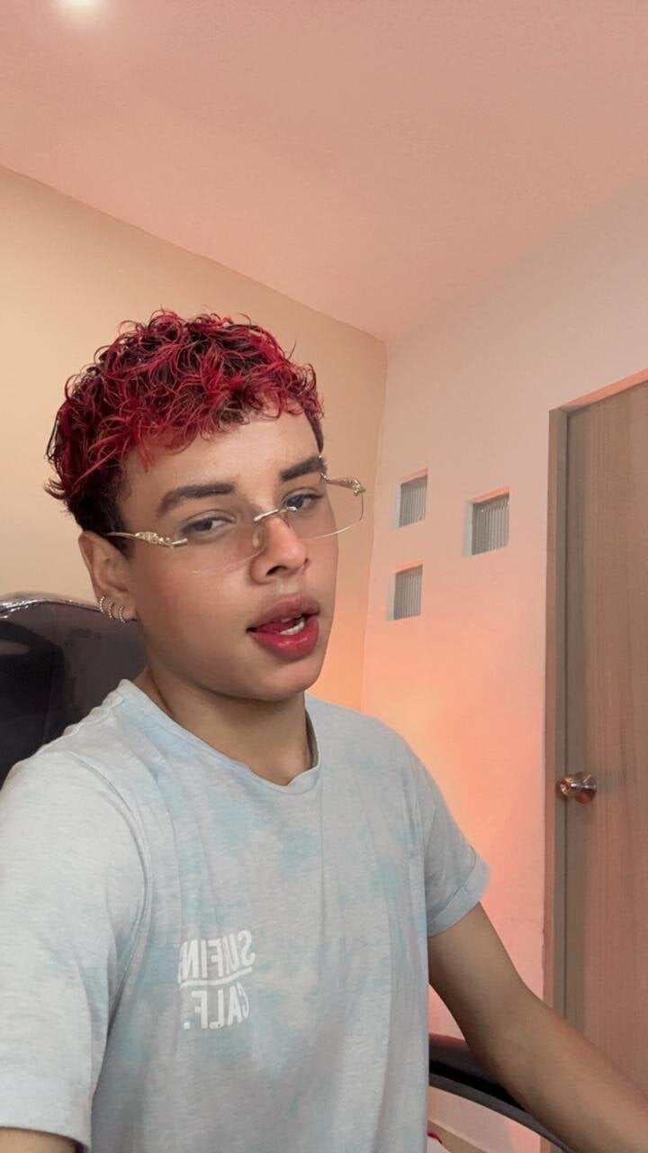 Xavier_Fox___ 님의 트렌드 중인 사진  3716개