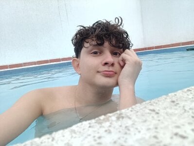Nathan_Bluee New pool time Pic 4