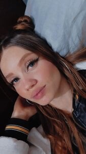 Brianna_Bondd ✨ Game of Glances Pic