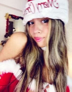 EMILIIA_RICHTER__ MERRY CHRISTMAS💕 Poză