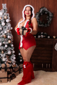 chloe_leroy_ Lights, Lingerie and Christmas🌲✨ Pic 8