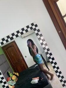 LA_DIVAZAXX Public Pic 6