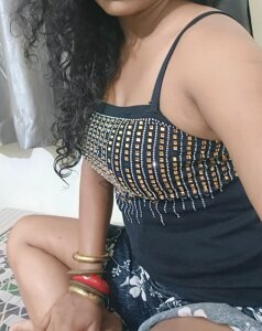 YOURS_STUTI SEXY Pic 4