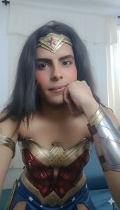 karen_sofia_ Wonder Woman Karen Pic 3