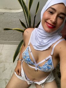 ShanaJamil Come enjoy with me Kuva