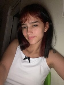 MelodyMansson Rise and shine, baby ☀️💋 From 8:30 a.m. to 3:30 p.m. I’m live, waiting to feed your fantasies, play Pic