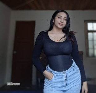 Mile__Cutte Public Pic