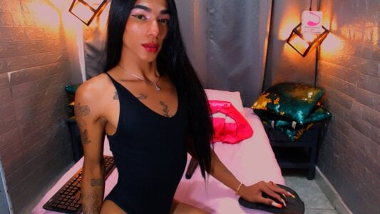 Cheiin_Minaj i am yours favorite? Pic 2