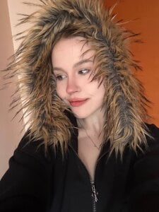 MaliaBourraine It's too cold without you. Pic 5