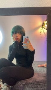 Terraelowen hey hello my love look at my new dildo Pic 2