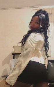 Isla_Scott More of isla Pic 2