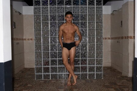 ALAN_SANTHOS PUBLIC SHOWERS Poză 3