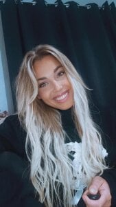 Daysy_Wood Public Pic 3