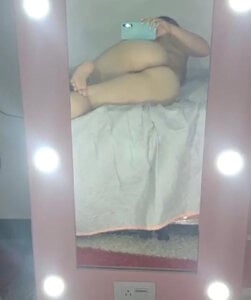 Veroo_Hotlips This weekend can be more fun if u want to play with me 🔥 Poză 3