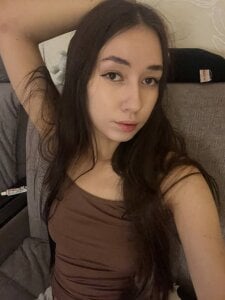 AnnieHeywood Public Poză