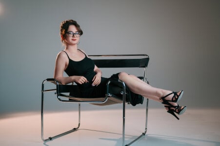 MoliLevran Sculpted Silence Foto