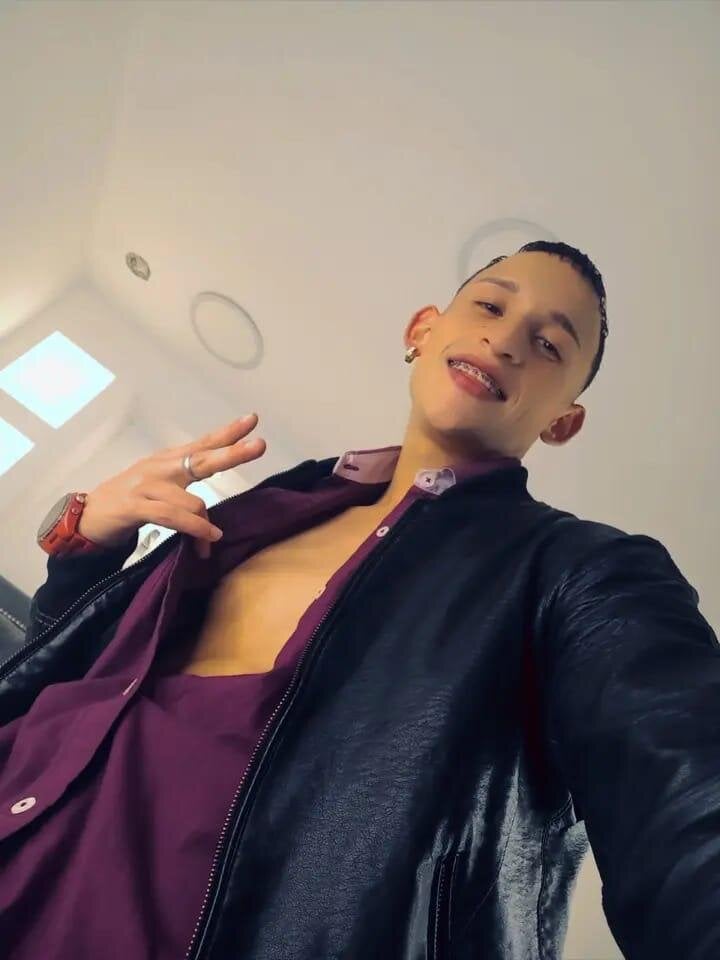 Foto  1627 de Masterblue_hot – em alta