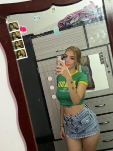 sarita_sexy_bunny mirror Pic