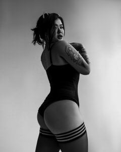 Azelia_Yun little bit about me Pic 2