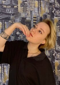 Ellie_Heavenly Public Foto 4