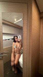 Mira_Janee Public Pic 3