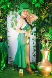 Wife_sexxx San patricio days. 💚💚💚 Pic 5