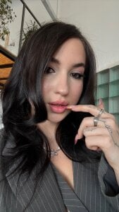 AnneAverry cool photos Pic 4