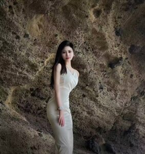 SUSU998 看看腿 Pic 2