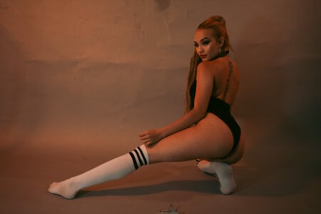 miss_vivienne black girl 🖤 Kuva