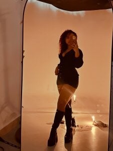 LaraCurls 💜Welcome💜 Pic 3