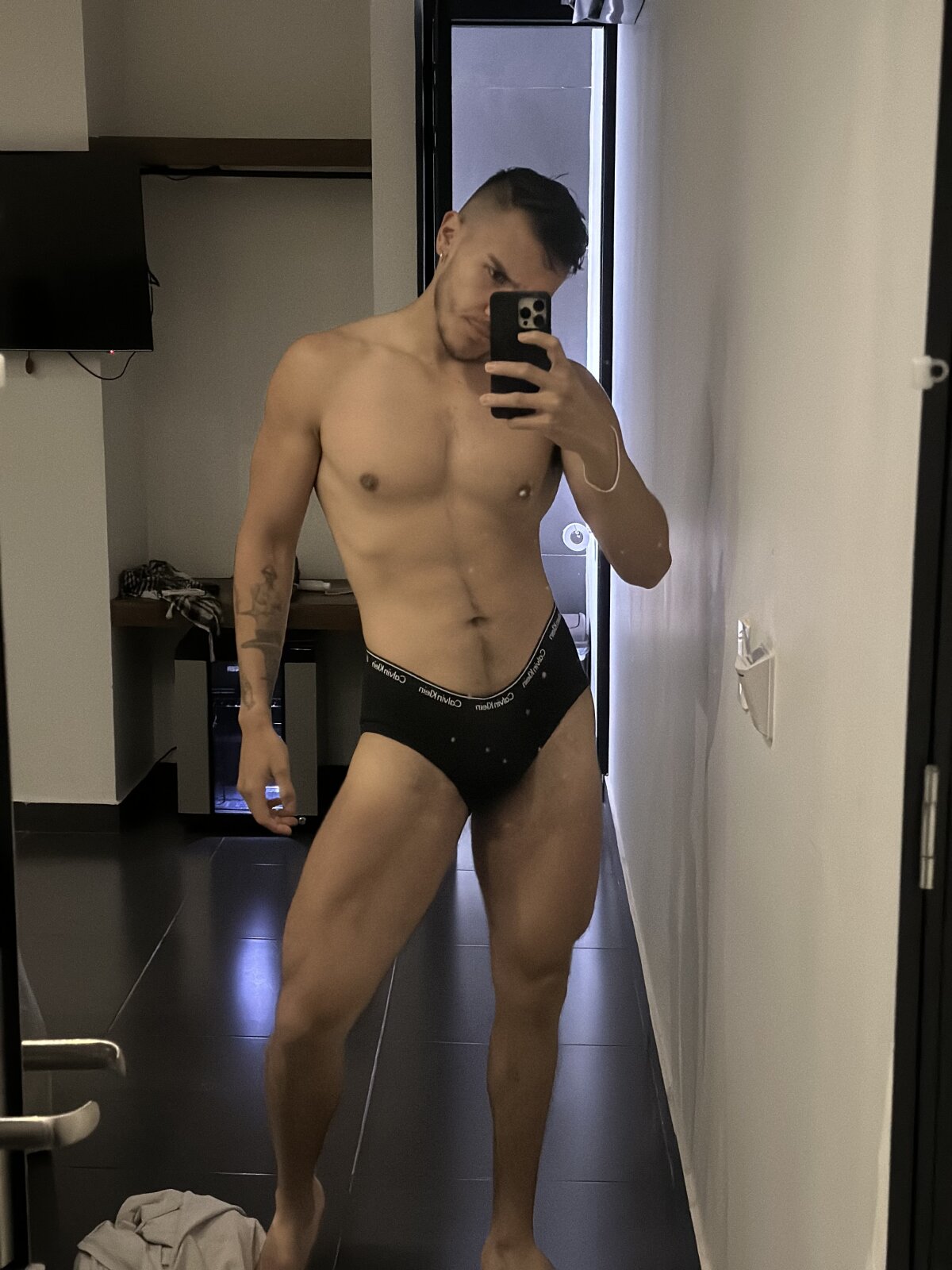 صور MarkSantozz الرائجة  796