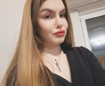 Zdjęcia CarlineKhalsa Public: 