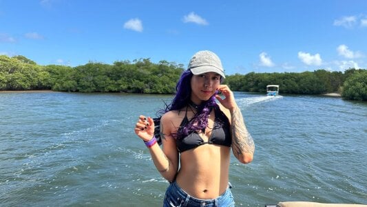 Raven_Witch_ Living the good life... with sun, beach, and sea vibes ☀️🏖️🌊 Pic 4