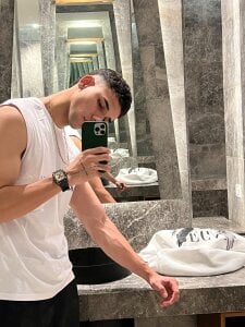 Thomas_walker14: Public ( 5 фото)