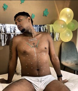 Axell_king07 Happy San Patric Day💚🤑🍀  4টি ছবি