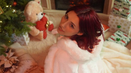 LunaHart Christmas magic… with a touch of temptation ✨😈 사진 3