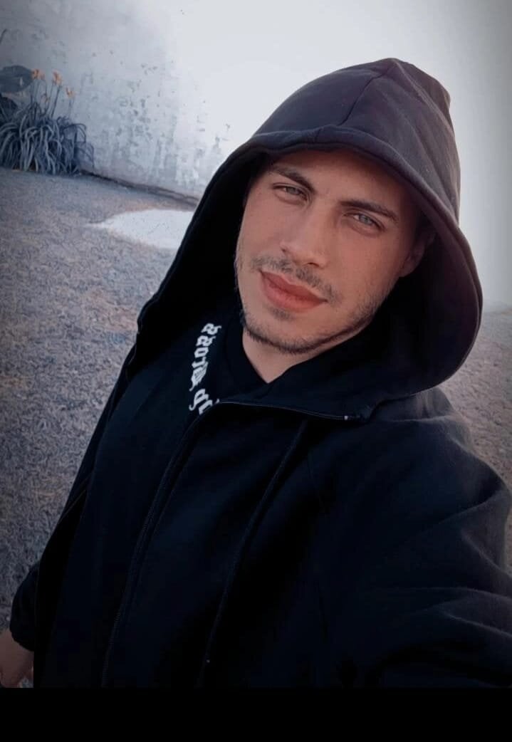 صور gonzalito222 الرائجة  2418