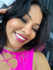 Madison-Diaz It already smells like romance, love and affection, let's celebrate the month of love Bilde 2