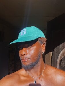 black_Man_dingo A face to sit on Pic 2