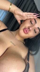 boobzilla_Do you like it raw ? 😋 Bild 3