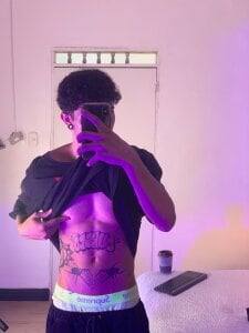 Enzo_Hunter Think you can resist? Pic 6