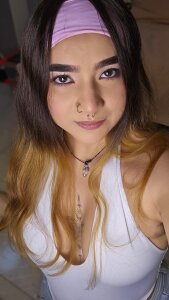 Shanntal_ The girl of sexy skirt Foto 5