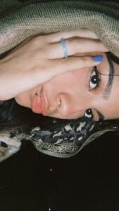 Kalyra_17 Public 사진