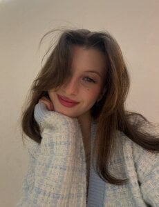 LouiseChavez strictly vibes 🧿 Foto 2