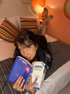 nora_temptress LET ME ASSIST YOU Pic 4