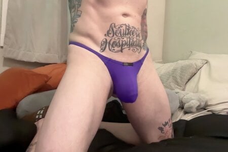 MickeyEvalong Public Foto 5