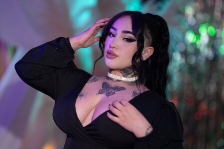 bella-green HAPPY NEW YEAR 🎄🎇✨ Pic