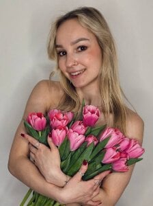 DaisyMellifluous I like flowers 🥰 Pic