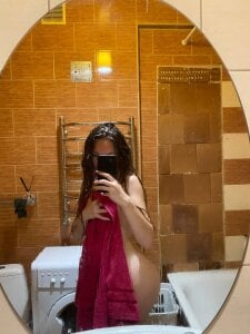 HotBaby666 One night after a shower Pic